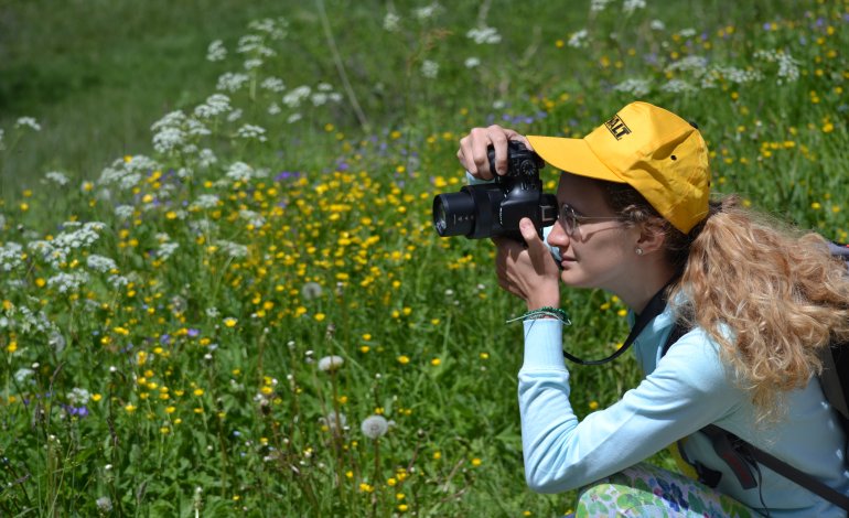 MiaFotoBio: aperto il contest fotografico per studentə delle superiori