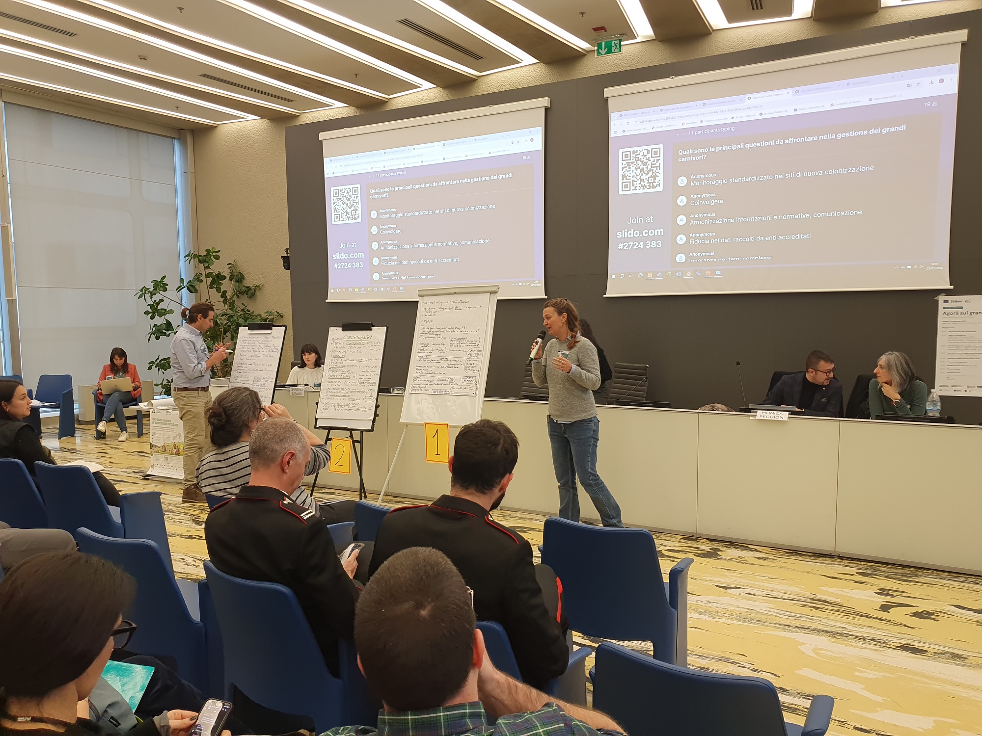 L’immagine riporta un momento del workshop sui grandi carnivori